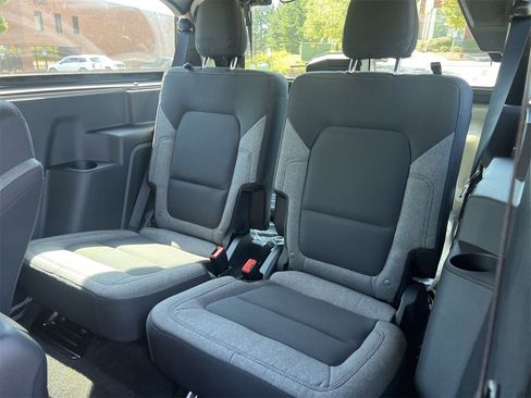 New 2025 Ford Bronco Base image 18