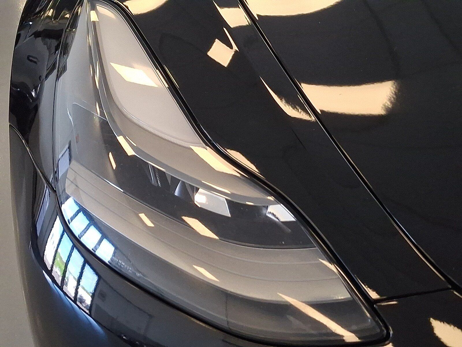 Used 2021 Tesla Model 3 Standard Range Plus RWD image 9