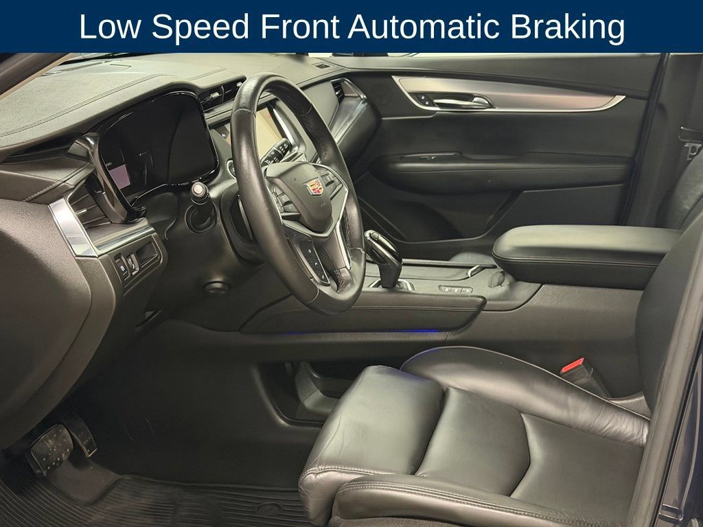 Used 2017 Cadillac XT5 Luxury w/ Driver Awareness Package AWD/4WD image 31