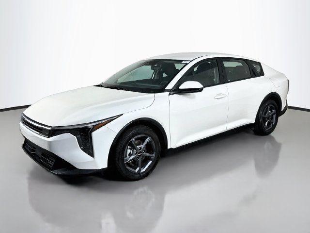 Used 2026 Kia K4 FWD image 4