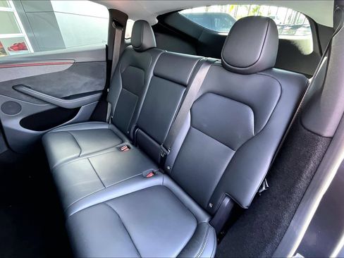 Used 2026 Tesla Model Y Long Range RWD image 25