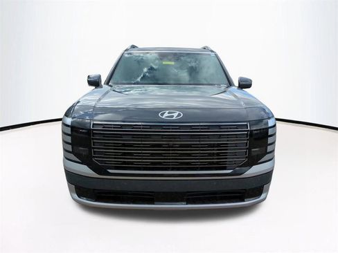 New 2026 Hyundai Palisade Calligraphy FWD image 3