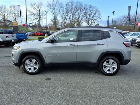 Used 2022 Jeep Compass Latitude w/ Convenience Group image 8