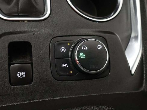 Used 2023 Chevrolet Traverse LT w/ LPO, Floor Liner Package AWD/4WD image 50