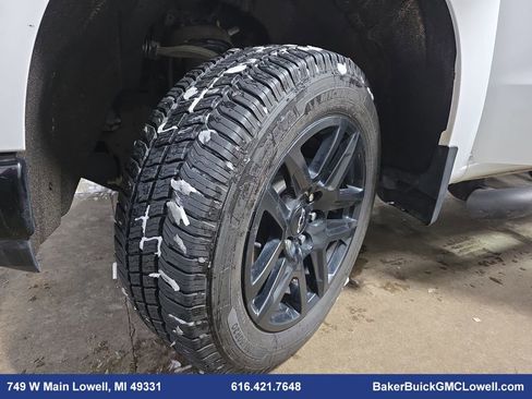 Used 2021 Chevrolet Silverado 1500 LT Trail Boss w/ Bed Protection Package image 30