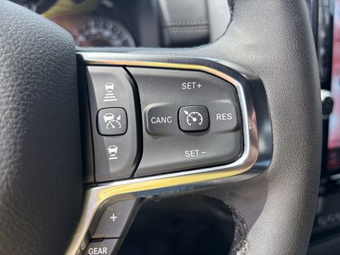 Used 2025 RAM 1500 Laramie AWD/4WD image 16