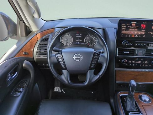 Used 2024 Nissan Armada SL w/ Captain's Chairs Package AWD/4WD image 12