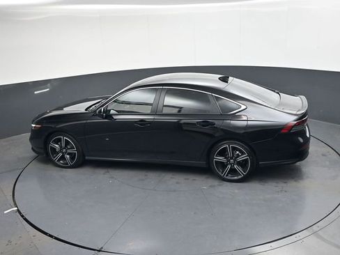 Used 2025 Honda Accord Sport image 23