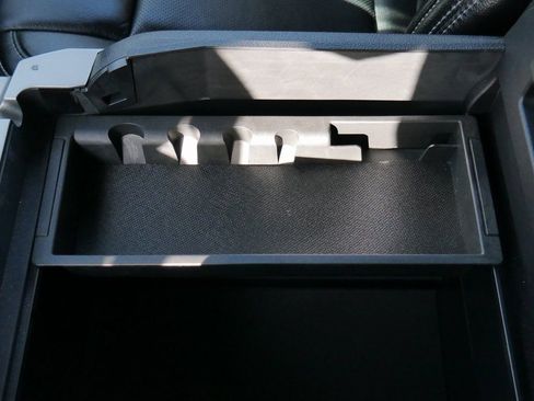 Used 2021 Ford F250 Lariat w/ Chrome Package image 52