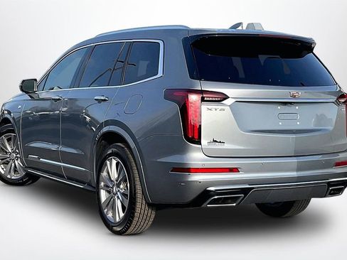 Used 2023 Cadillac XT6 Premium Luxury FWD image 5