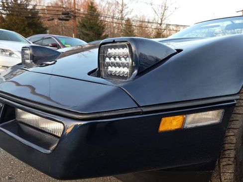 Used 1989 Chevrolet Corvette Convertible RWD image 8