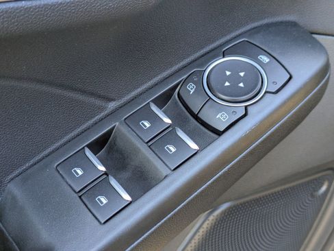 Used 2022 Ford Escape SE w/ Cold Weather Package image 11