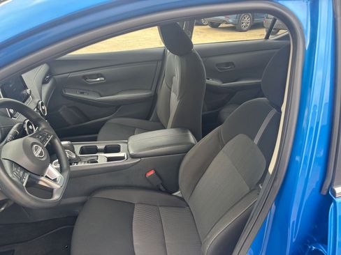 Used 2025 Nissan Sentra SV image 24