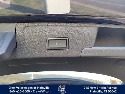 New 2026 Volkswagen Atlas Cross Sport SEL image 52