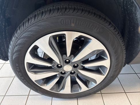 Used 2022 Buick Encore Preferred w/ Safety Package AWD/4WD image 10