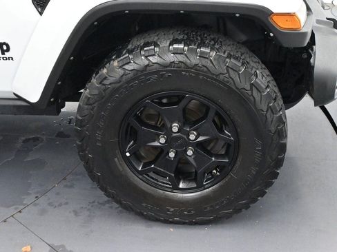 Used 2022 Jeep Gladiator Sport AWD/4WD image 27