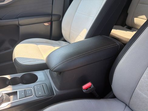 Used 2024 Ford Escape Active FWD image 33