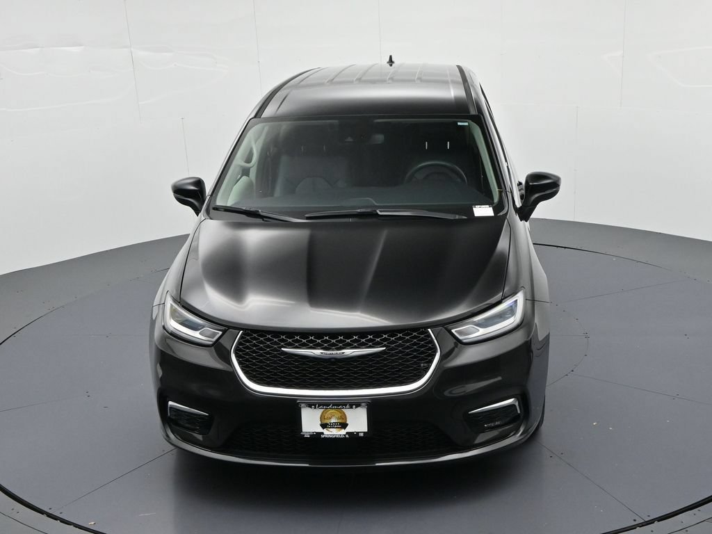 Used 2023 Chrysler Pacifica Touring-L FWD image 29
