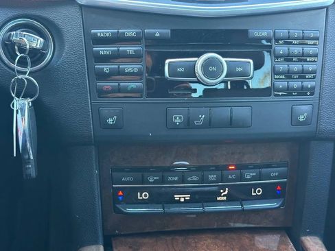 Used 2012 Mercedes-Benz E 350 E 350 Sedan 4D image 43