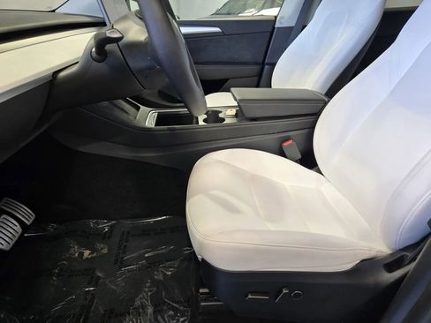 Used 2025 Tesla Model Y Performance AWD/4WD image 14