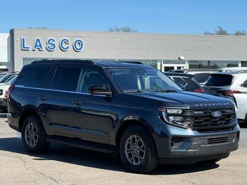 Certified 2025 Ford Expedition Active AWD/4WD image 40
