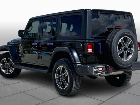 Used 2023 Jeep Wrangler Sahara image 12