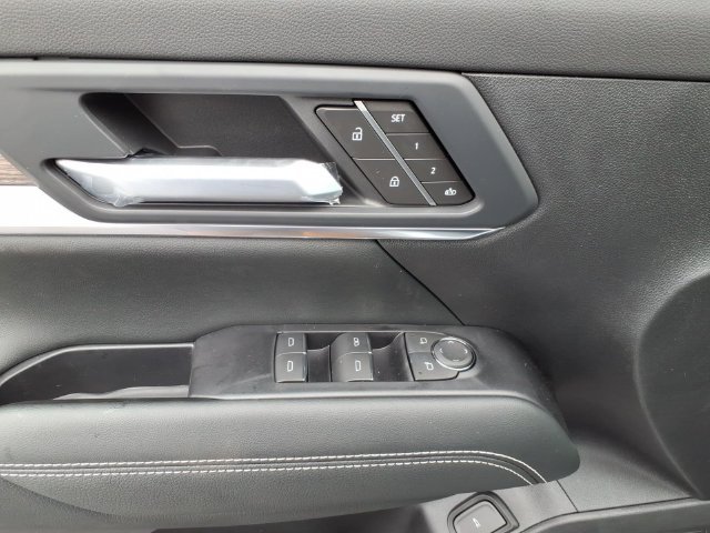 New 2027 GMC Terrain Denali w/ LPO, Floor Liner Package AWD/4WD image 28