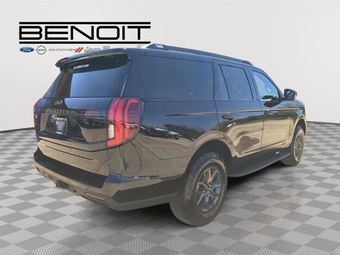 New 2026 Ford Expedition Tremor image 5