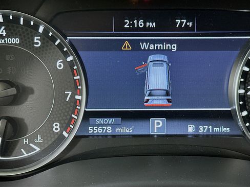 Used 2024 Nissan Armada SL w/ Captain's Chairs Package image 19