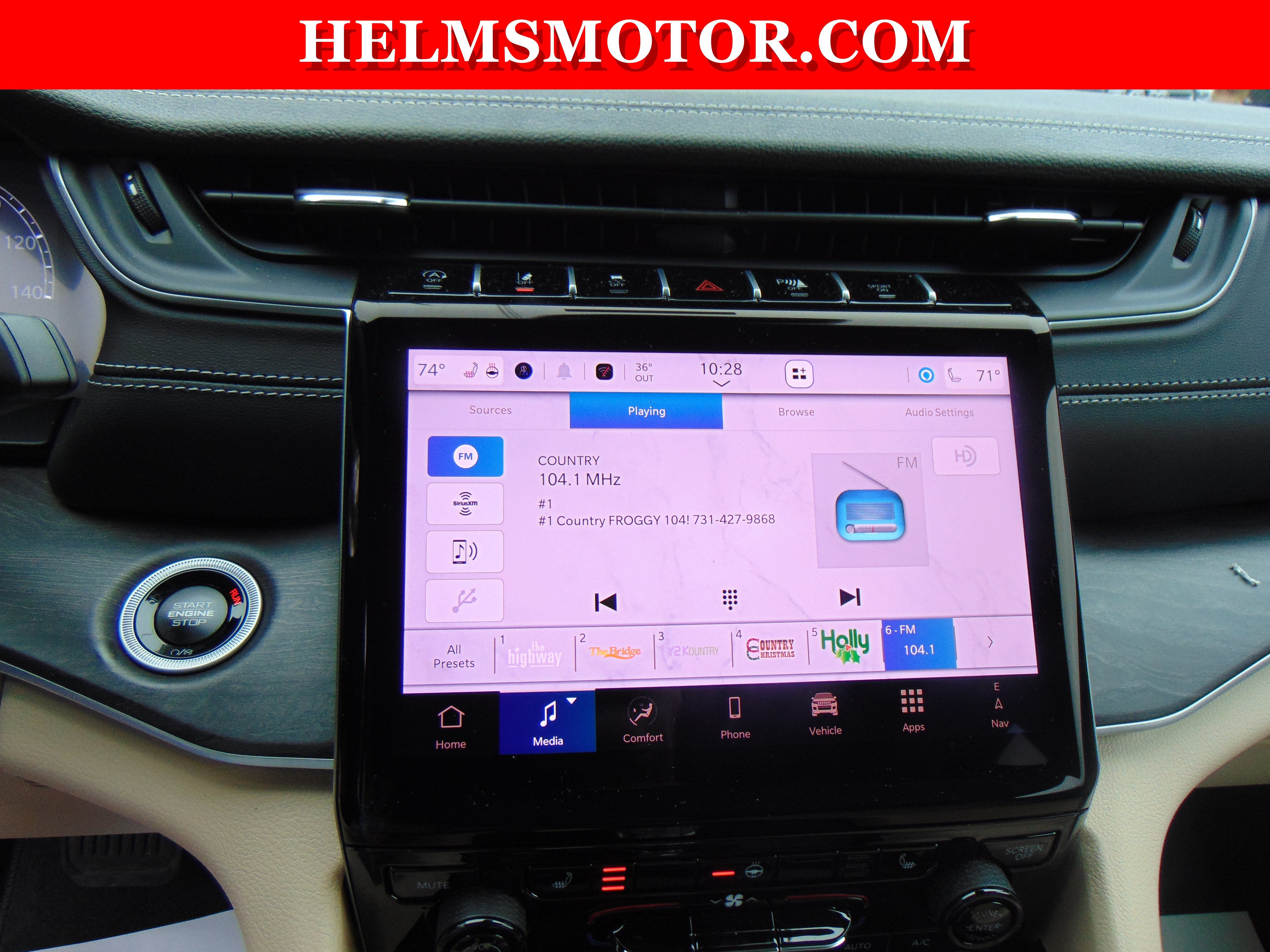 Used 2025 Jeep Grand Cherokee L Limited RWD image 24