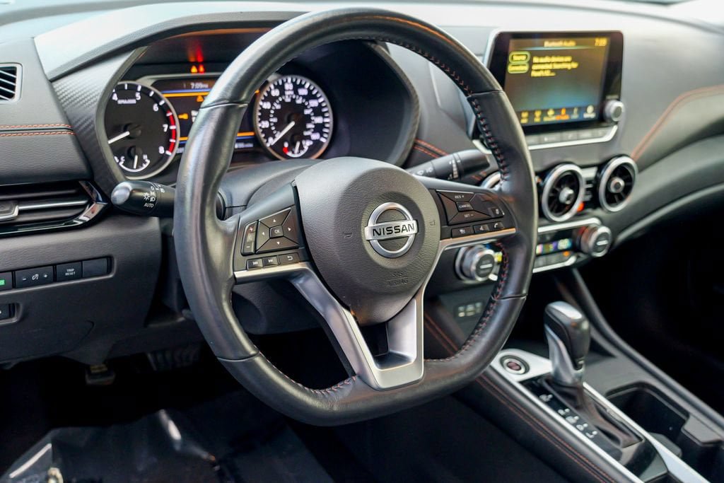 Used 2023 Nissan Sentra SR w/ SR Premium Package FWD image 20