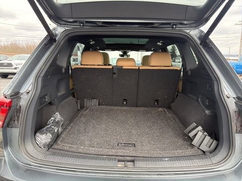 Used 2022 Volkswagen Tiguan SE image 39