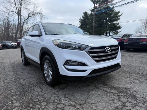 Used 2016 Hyundai Tucson SE w/ Option Group 02 image 3