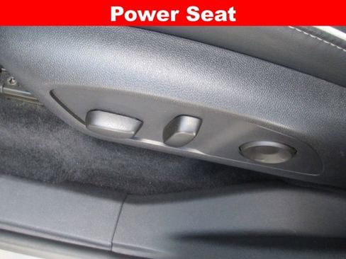 Used 2025 Buick Enclave Sport Touring FWD image 29