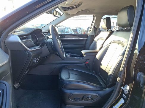 Used 2023 Jeep Grand Cherokee L Limited w/ Trailer Tow Group (B) image 15