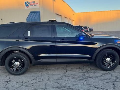 New 2025 Ford Explorer 4WD Police Interceptor image 11