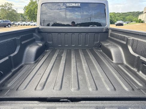 New 2025 Jeep Gladiator Sport w/ Premium Package image 9