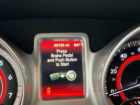 Used 2020 Dodge Journey SE w/ SE Popular Equipment Group FWD image 18