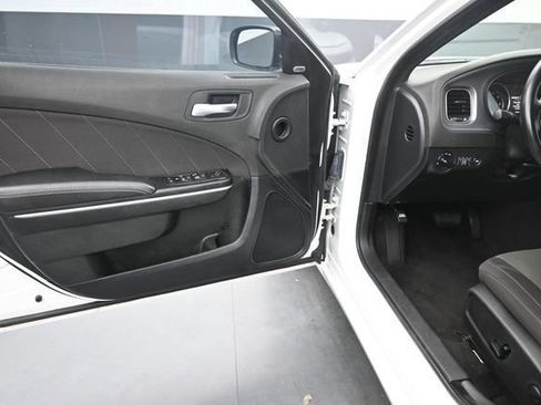 Used 2023 Dodge Charger SXT RWD image 16