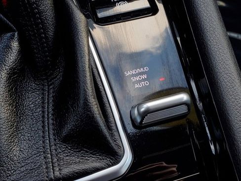 Certified 2023 Jeep Compass Limited image 22