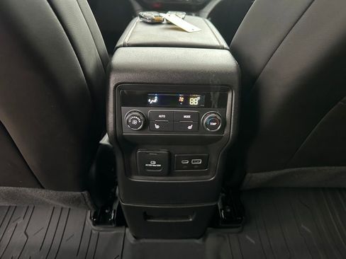 Used 2023 GMC Acadia AT4 w/ Technology Package image 25