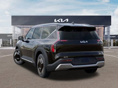 New 2026 Kia EV9 Wind image 4