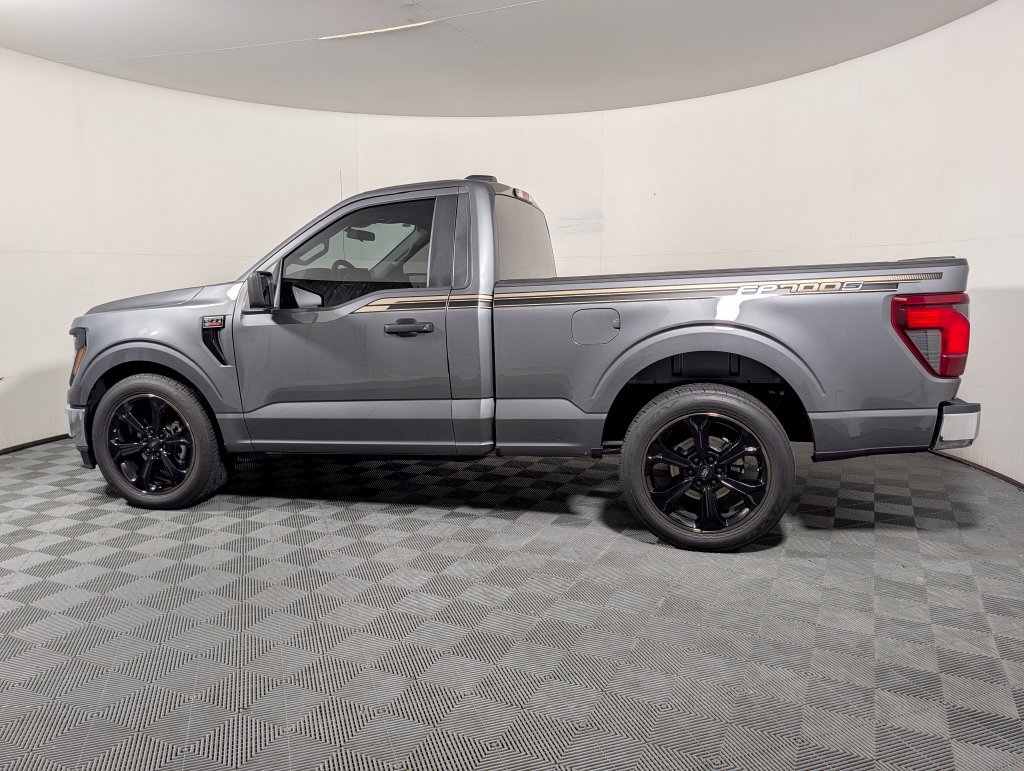 Used 2025 Ford F150 XL w/ Equipment Group 103A High AWD/4WD image 5