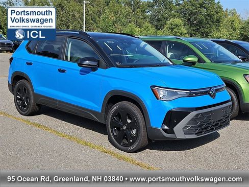 New 2025 Volkswagen Taos SE image 1