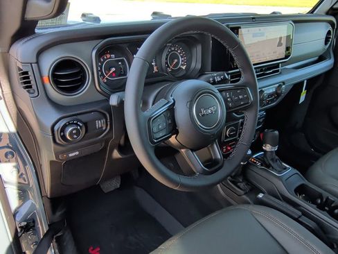 New 2026 Jeep Gladiator Mojave image 15