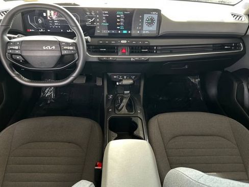 Used 2025 Kia K4 EX FWD image 4