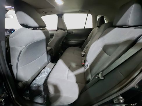 Used 2022 Toyota Corolla Cross LE w/ Moonroof Package FWD image 17