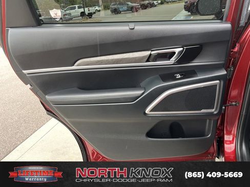 Used 2024 Kia Telluride EX X-Line AWD/4WD image 17