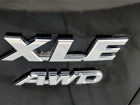 Used 2021 Toyota RAV4 XLE Premium AWD/4WD image 14
