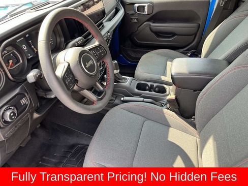 Used 2024 Jeep Gladiator Rubicon w/ Technology Group AWD/4WD image 25